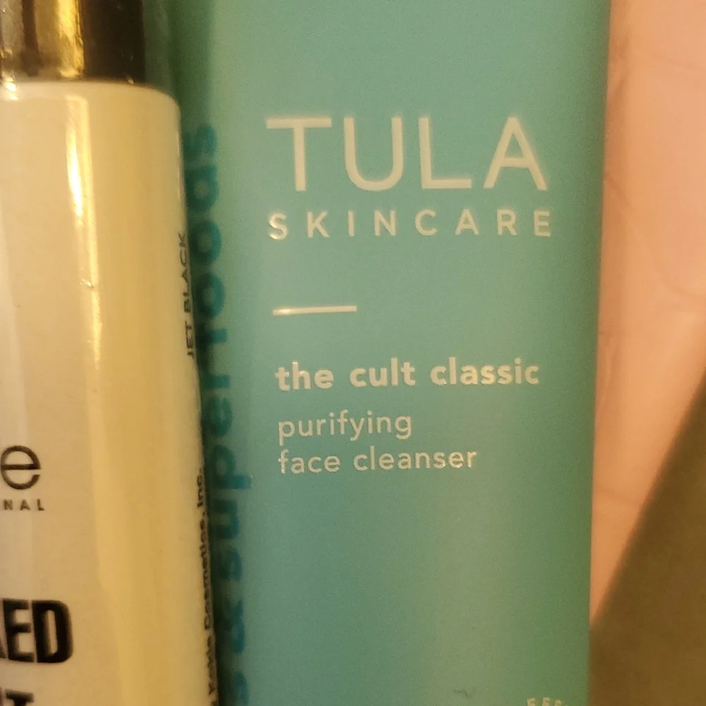 7 ipsy Items makeup ,bag , brushes & serum